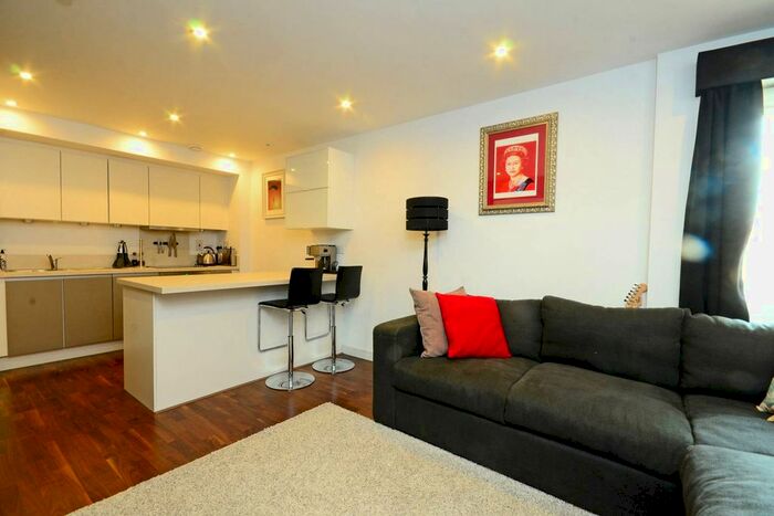 1 Bedroom Flat To Rent In Enterprise Way, Wandsworth, London, SW18