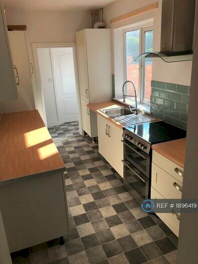 3 Bedroom Terraced House To Rent In Burder Street, Loughborough, LE11