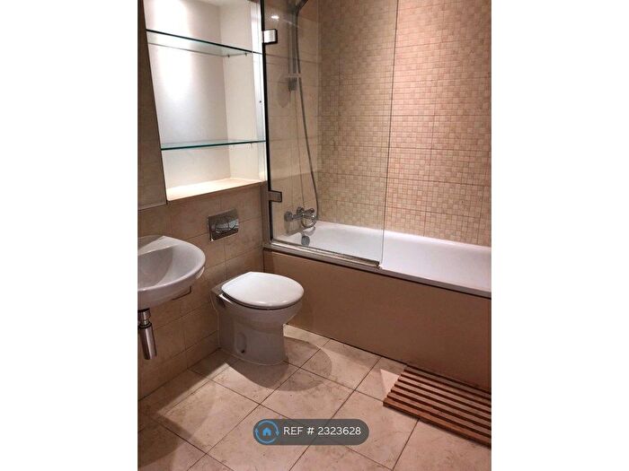 1 Bedroom Flat To Rent In Queen Anne House, Portsmouth, PO1