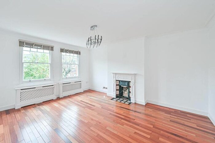 3 Bedroom Apartment For Sale In Goldhurst Terrace, South Hampstead, London, NW6