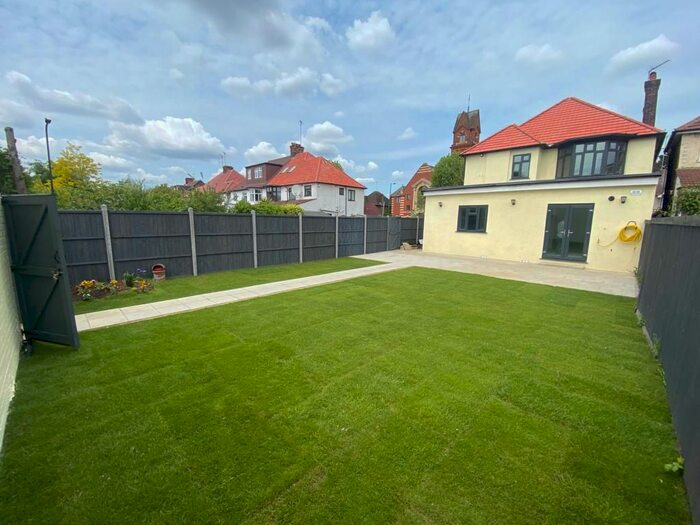 3 Bedroom Flat To Rent In Anson Road, Cricklewood, NW2