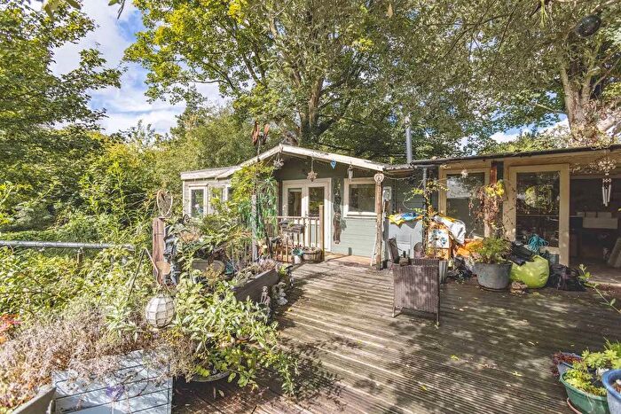 3 Bedroom Houseboat For Sale In Benbow Waye, Benbow Moorings, Cowley, Uxbridge, UB8
