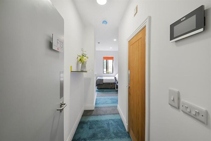 Studio To Rent In - Pershore Road, Stirchley, Birmingham, B30