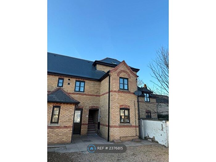 2 Bedroom Flat To Rent In Henry Court, Peterborough, PE1