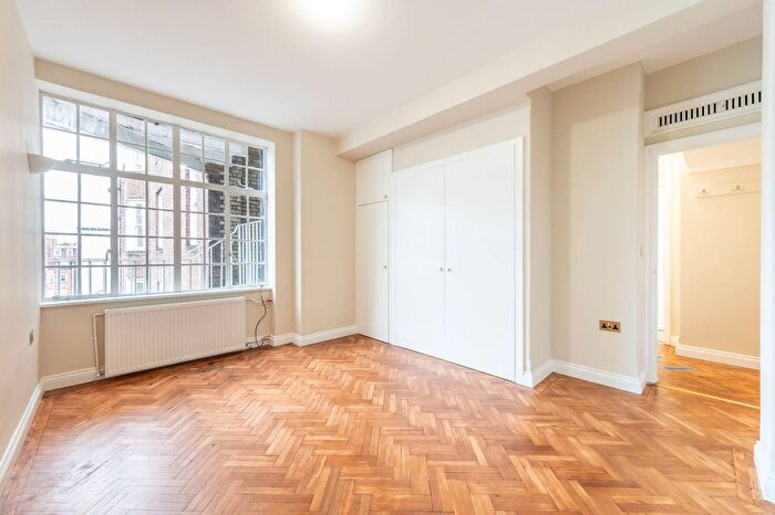 1 Bedroom Flat For Sale In Queensway, Queensway, London, W2