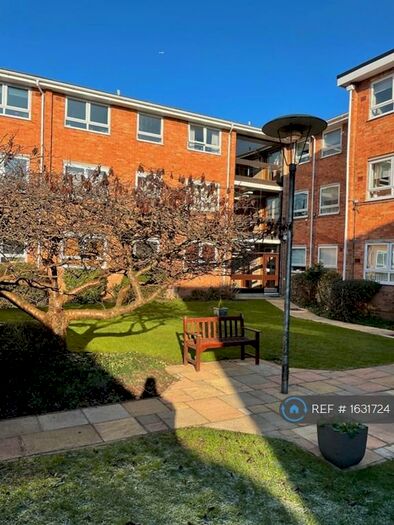 2 Bedroom Flat To Rent In Station Road, Henley-On-Thames, RG9