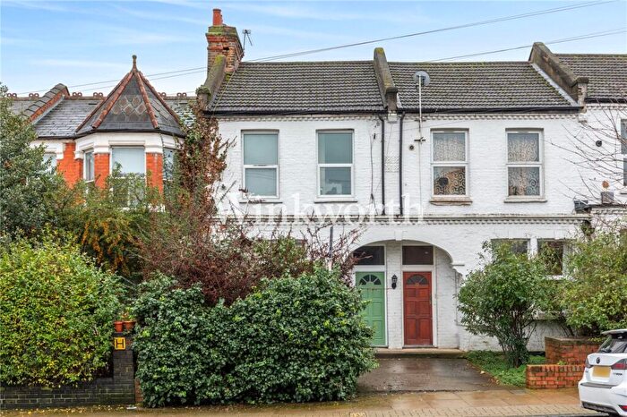 1 Bedroom Apartment To Rent In Newnham Road, London, N22