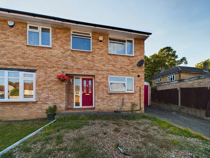 3 Bedroom Semi-Detached House To Rent In Lenor Close, Bexleyheath, Kent, DA6