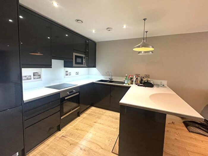 1 Bedroom Flat To Rent In Notte Street, PL1