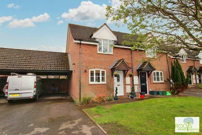 2 Bedroom Semi-Detached House For Sale In Wormersley Road, Thatcham, RG19
