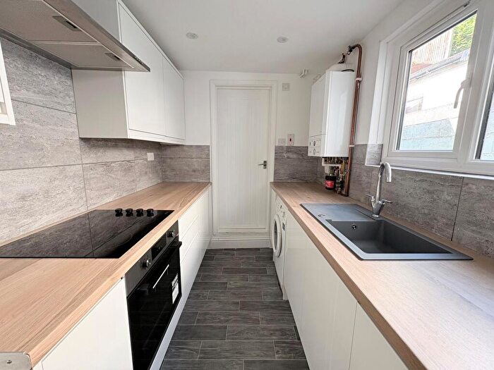 3 Bedroom Terraced House To Rent In Hartington Street, Chatham, ME4