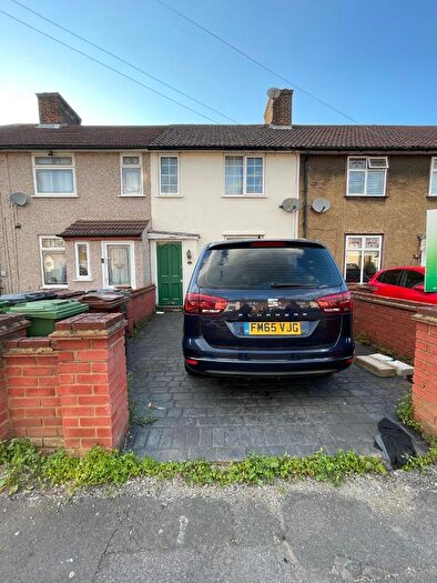 3 Bedroom House To Rent In Davington Road, Dagenham, RM8