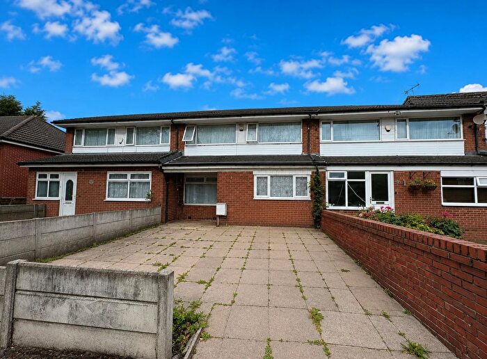 4 Bedroom Property To Rent In Birch Hall Lane, Manchester, M13