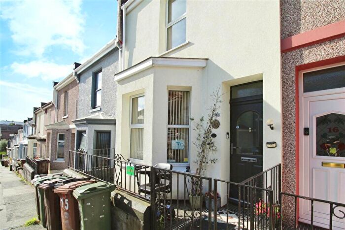 3 Bedroom Terraced House For Sale In Holdsworth Street, Plymouth, Devon, PL4
