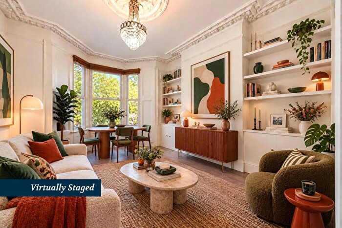 2 Bedroom Flat For Sale In Iverson Road, West Hampstead, NW6