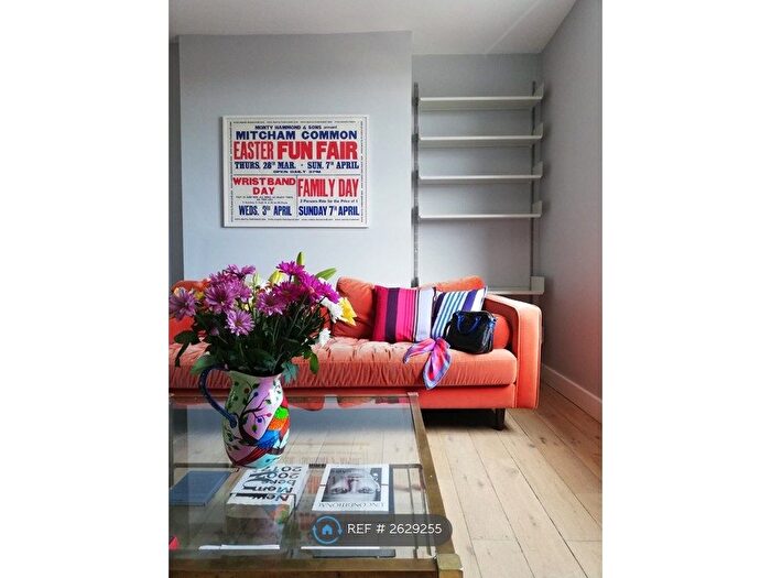 2 Bedroom Flat To Rent In Henley House, London, E2
