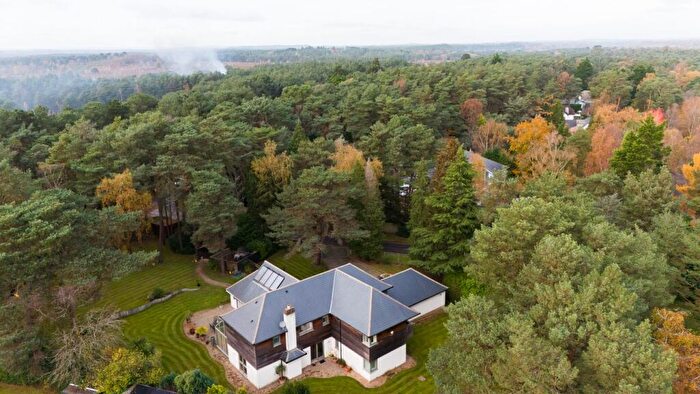 5 Bedroom Detached House For Sale In Egmont Drive, Avon Castle, Ringwood, BH24