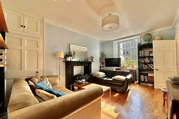 2 Bedroom Flat For Sale In Great Pulteney Street, Bath, BA2