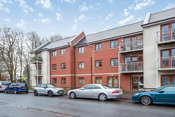 2 Bedroom Apartment For Sale In Park Prewett Road, Basingstoke, Hampshire, RG24