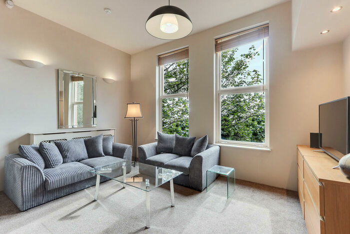 4 Bedroom Apartment To Rent In Lenton Road, The Park, NG7