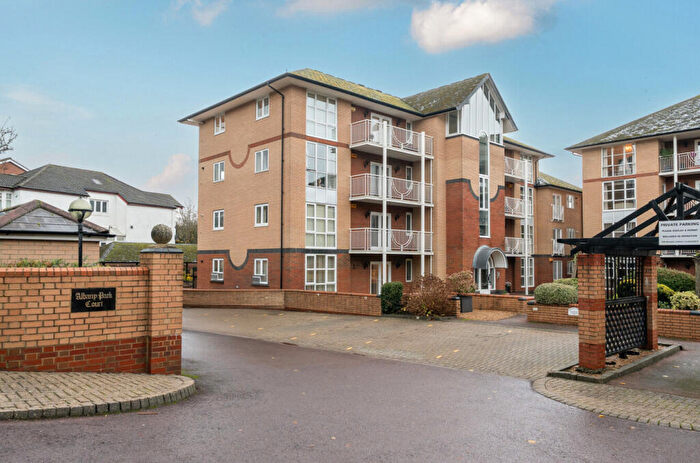 2 Bedroom Flat For Sale In Winn Road, Highfield, Southampton, Hampshire, SO17