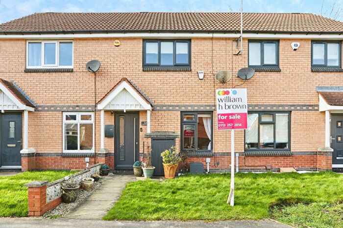 2 Bedroom Property For Sale In Mclaren Fields, Leeds, LS13