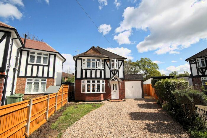 4 Bedroom Detached House To Rent In Ely Close, New Malden, KT3