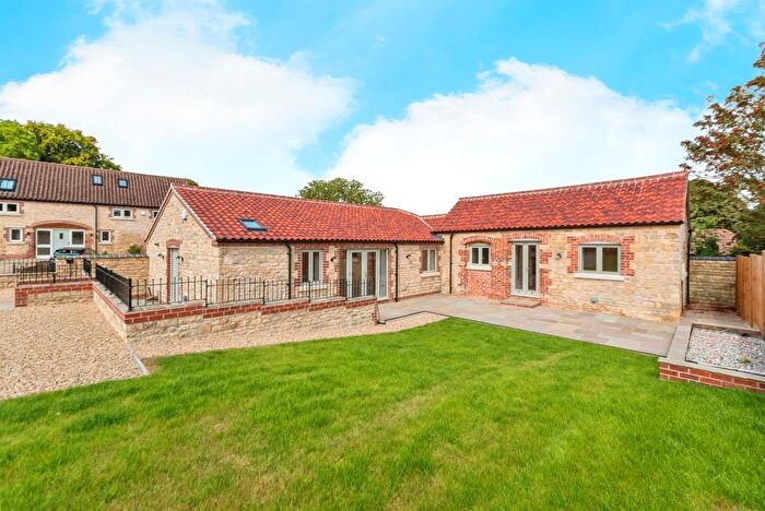 4 Bedroom Bungalow For Sale In Hall Lane, Grantham, NG31