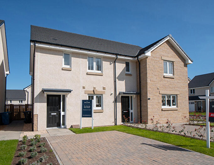 3 Bedroom Semi-Detached House For Sale In Monarchs Walk, West Calder, EH55