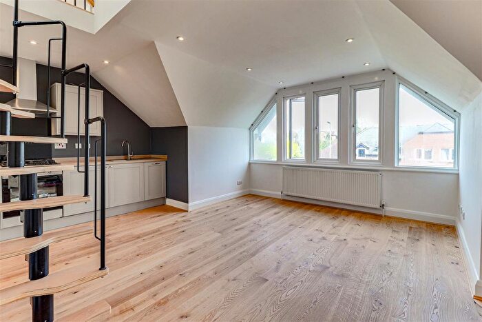 1 Bedroom Flat To Rent In York Road, Guildford, GU1