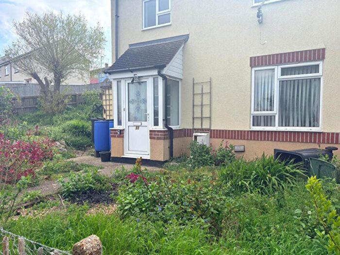 3 Bedroom End Of Terrace House For Sale In Harbour View Road, Portland, DT5