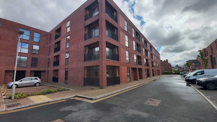 1 Bedroom Ground Flat To Rent In Kiln Close, Gloucester, GL1