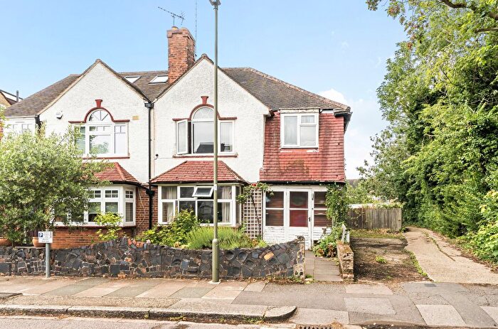 4 Bedroom Semi-Detached House For Sale In Trinity Avenue, London, N2