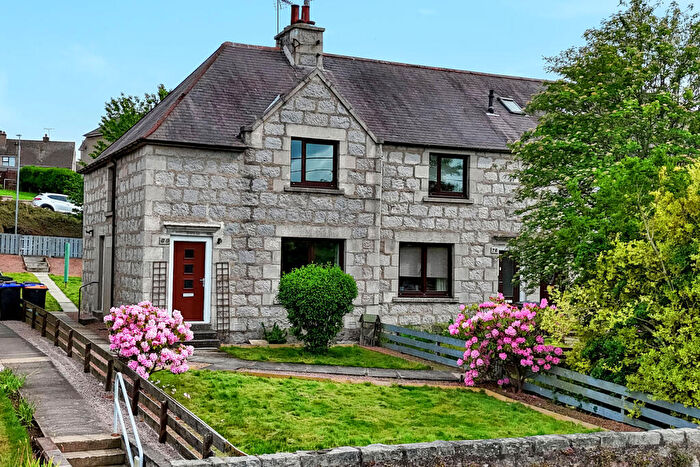 3 Bedroom Semi-Detached House For Sale In Paradise Road, Kemnay, AB51