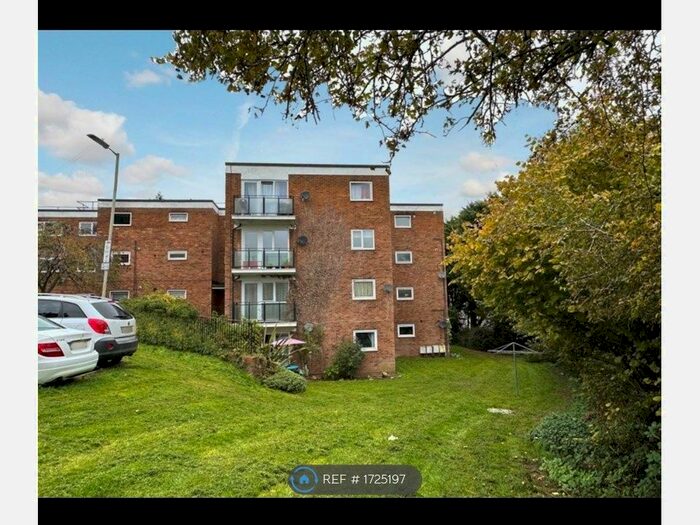 2 Bedroom Flat To Rent In Clarendon Road, Harpenden, AL5