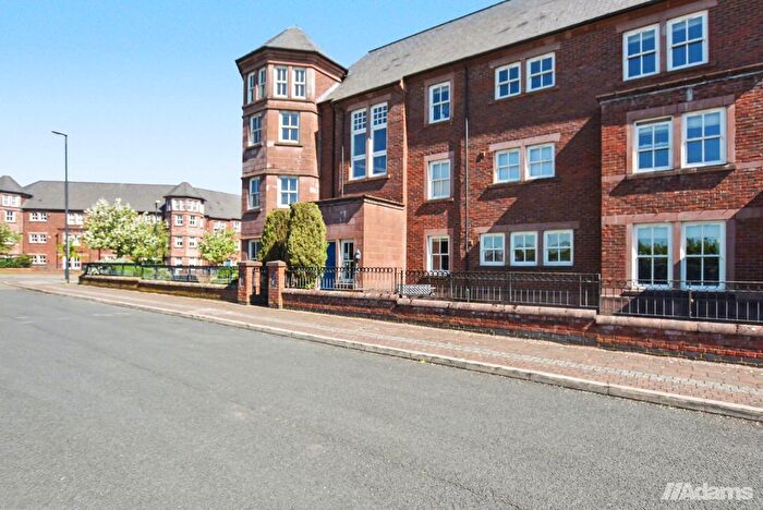 2 Bedroom Flat For Sale In Stansfield Drive, Grappenhall Heys, Warrington, WA4