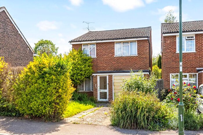 4 Bedroom Detached House For Sale In Swindon Road, Horsham, RH12