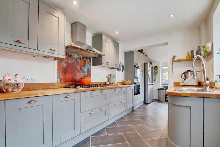 3 Bedroom Semi-Detached House For Sale In York Road, Chatteris, PE16
