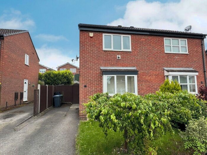 2 Bedroom Property To Rent In Tunstall Green, Walton, Chesterfield, S40