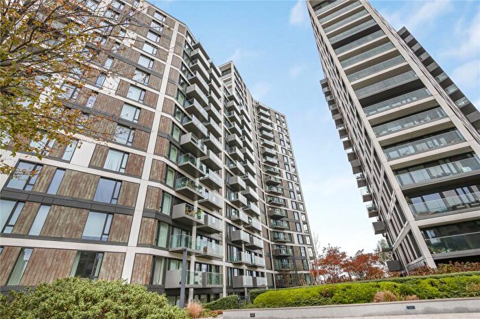 Apartment To Rent In Duke Of Wellington Avenue, Royal Arsenal Riverside, London, SE18