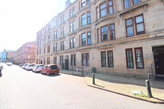 2 Bedroom Flat To Rent In White Street, Glasgow, G11