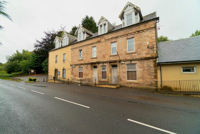 2 Bedroom Flat To Rent In Nethan View, Crossford, South Lanarkshire, ML8