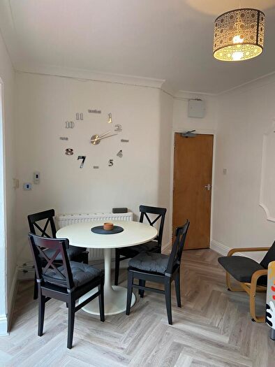 1 Bedroom Semi Detached House To Rent In Oak Tree Lane, Selly Oak, Birmingham, B29