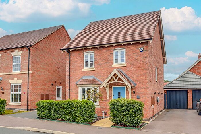 3 Bedroom Detached House For Sale In Irvine Crescent, Lubbesthorpe, LE19