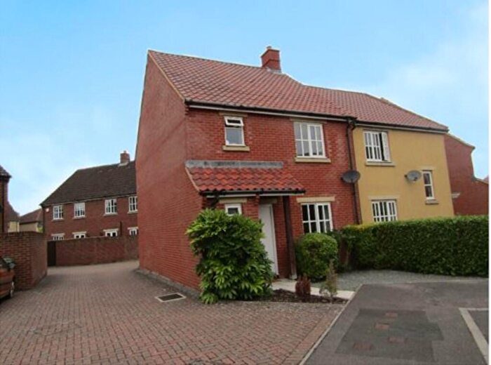 3 Bedroom End Of Terrace House To Rent In West Ashton, BA14