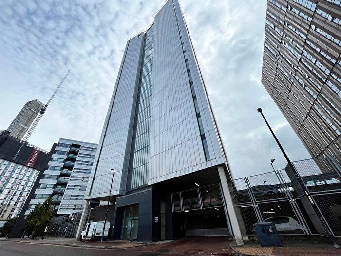 2 Bedroom Flat For Sale In Millennium Tower, The Quays, Salford, M50