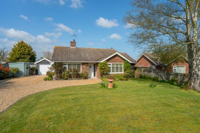 3 Bedroom Detached Bungalow For Sale In The Street, Darsham, Saxmundham, IP17
