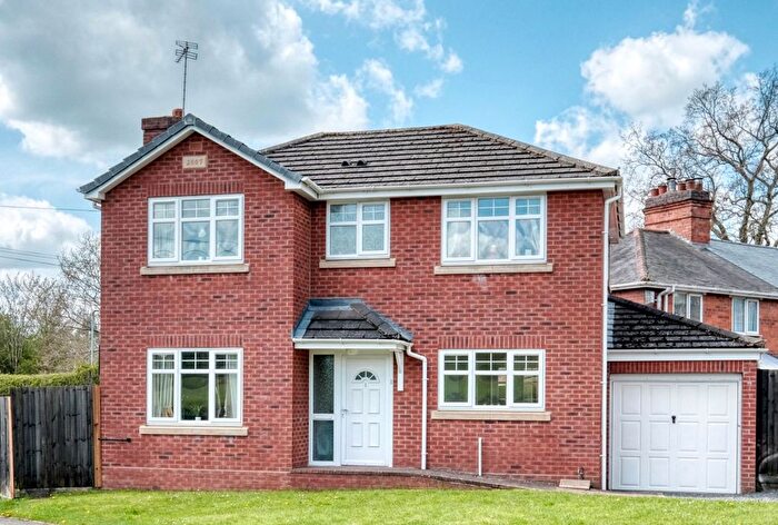 3 Bedroom Detached House For Sale In Greenfield Avenue, Marlbrook, B60