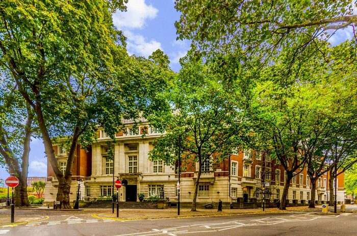 1 Bedroom Flat To Rent In Rosebery Avenue, Finsbury, London, EC1R