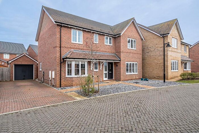 4 Bedroom Detached House For Sale In Lewis Corner, Potton, SG19